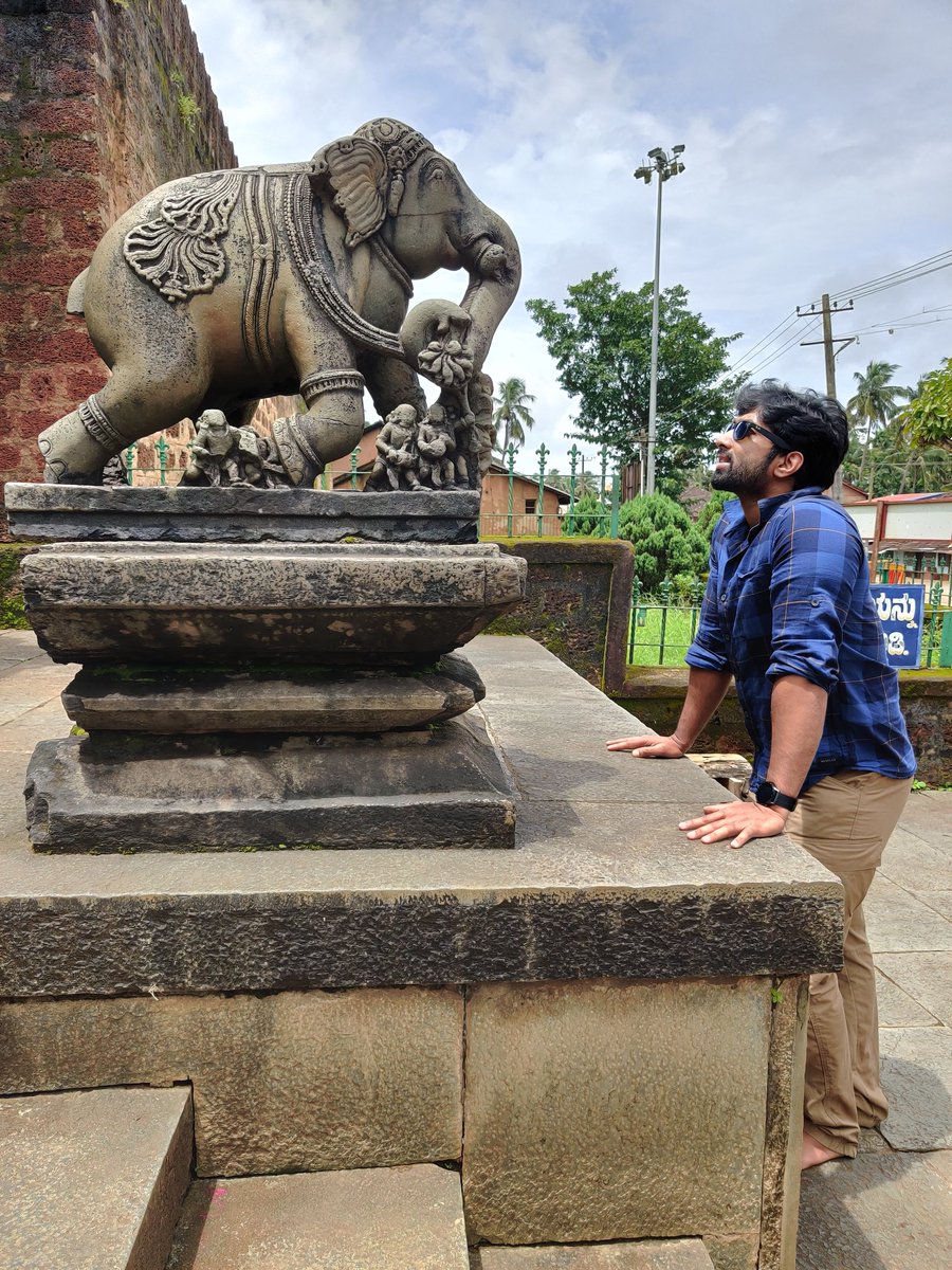 "ಆರಂಕುಶವಿಟ್ಟೊಡಂ ನೆನೆವುದೆನ್ನ ಮನಂ ಬನವಾಸಿ ದೇಶಮಂ"