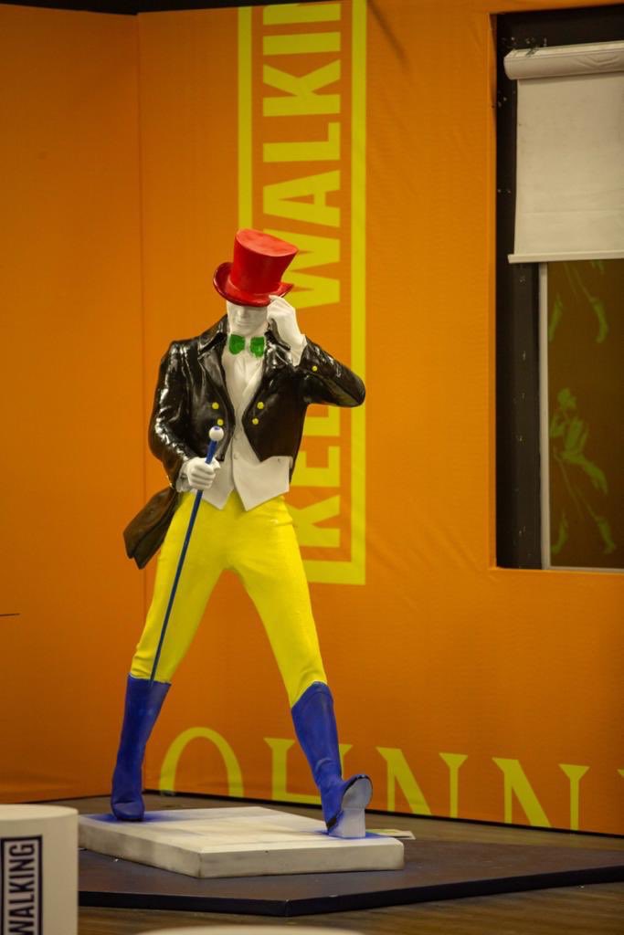 amietorii's tweet image. You don’t necessarily need a statute to design your own Stridingman ☝️

Be creative Darlings ✨✨all you need is a canva, paint, draw and design your own Striding man 
Don’t forget to use the # 
#JohnnieWalkerAt200 #JWStridingManChallenge
And tag @johnniewalker_ to qualify