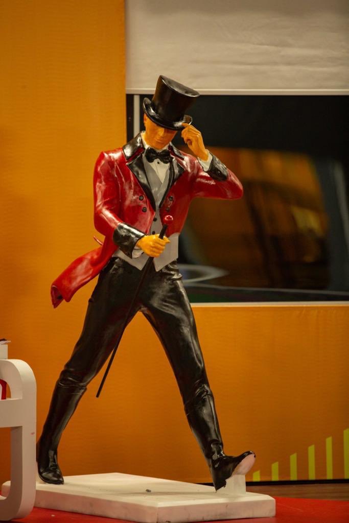 amietorii's tweet image. You don’t necessarily need a statute to design your own Stridingman ☝️

Be creative Darlings ✨✨all you need is a canva, paint, draw and design your own Striding man 
Don’t forget to use the # 
#JohnnieWalkerAt200 #JWStridingManChallenge
And tag @johnniewalker_ to qualify