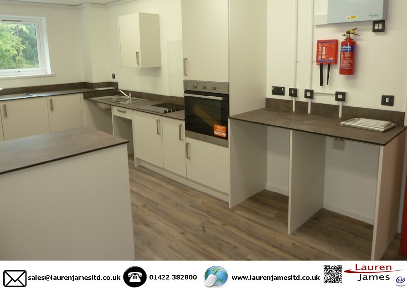 New kitchens installed at student accomodation blocks  Keele University
laurenjamesltd.co.uk/?portfolio=kit…