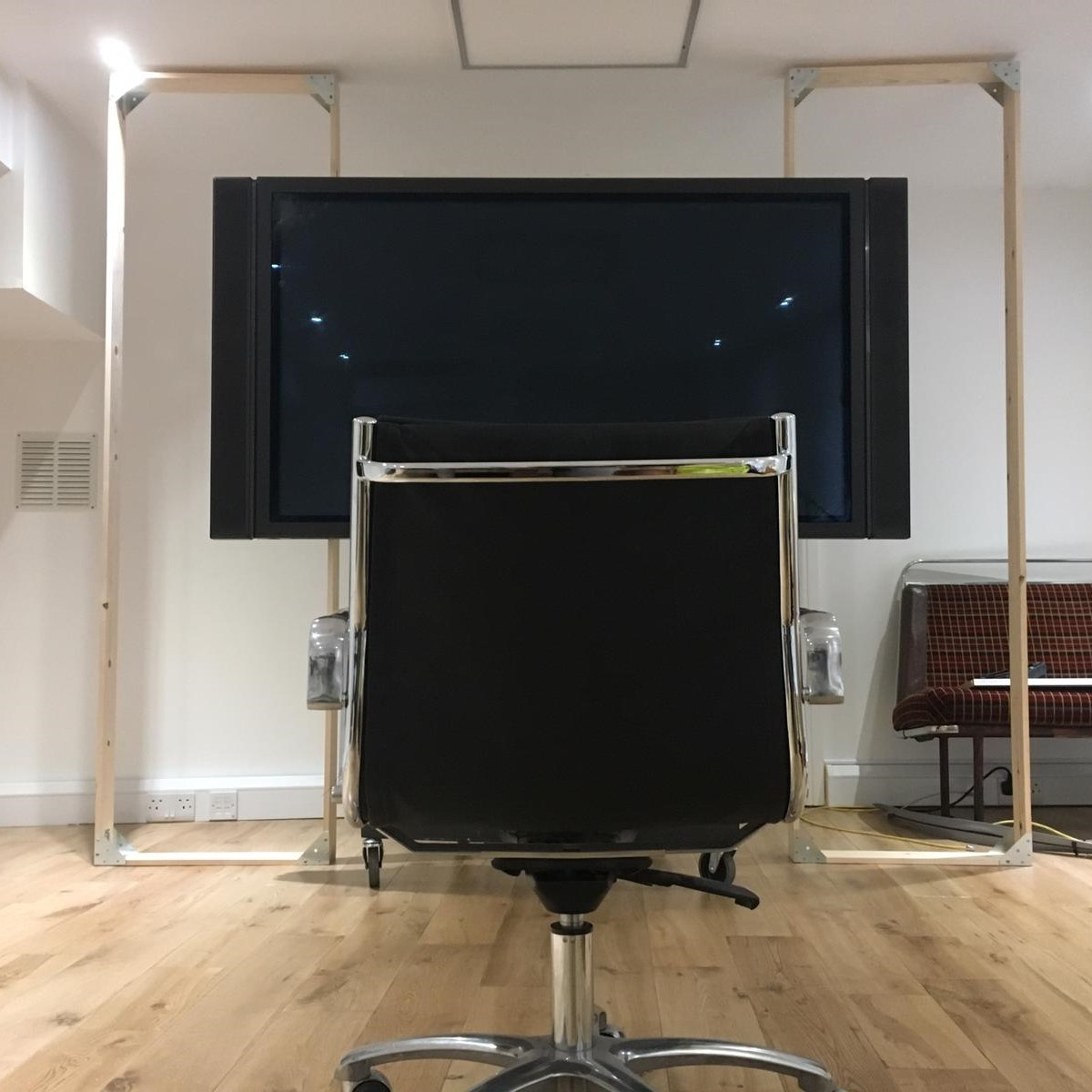 voytek_london's tweet photo. As you can see, we are proud owners of a 65" screen, which will play several roles when the room is finishedโฆ #videoproduction #videoprofs #exciting #interior https://t.co/Q5dbm3vo6Z