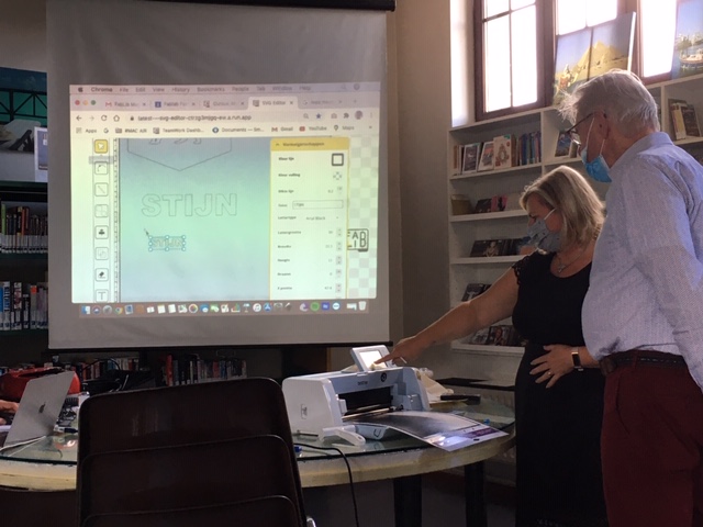 bibmaaseik's tweet photo. Vandaag was de eerste dag van onze #fablib opleiding waarmee we binnenkort van start gaan in de bib! https://t.co/9vPMDEagoa