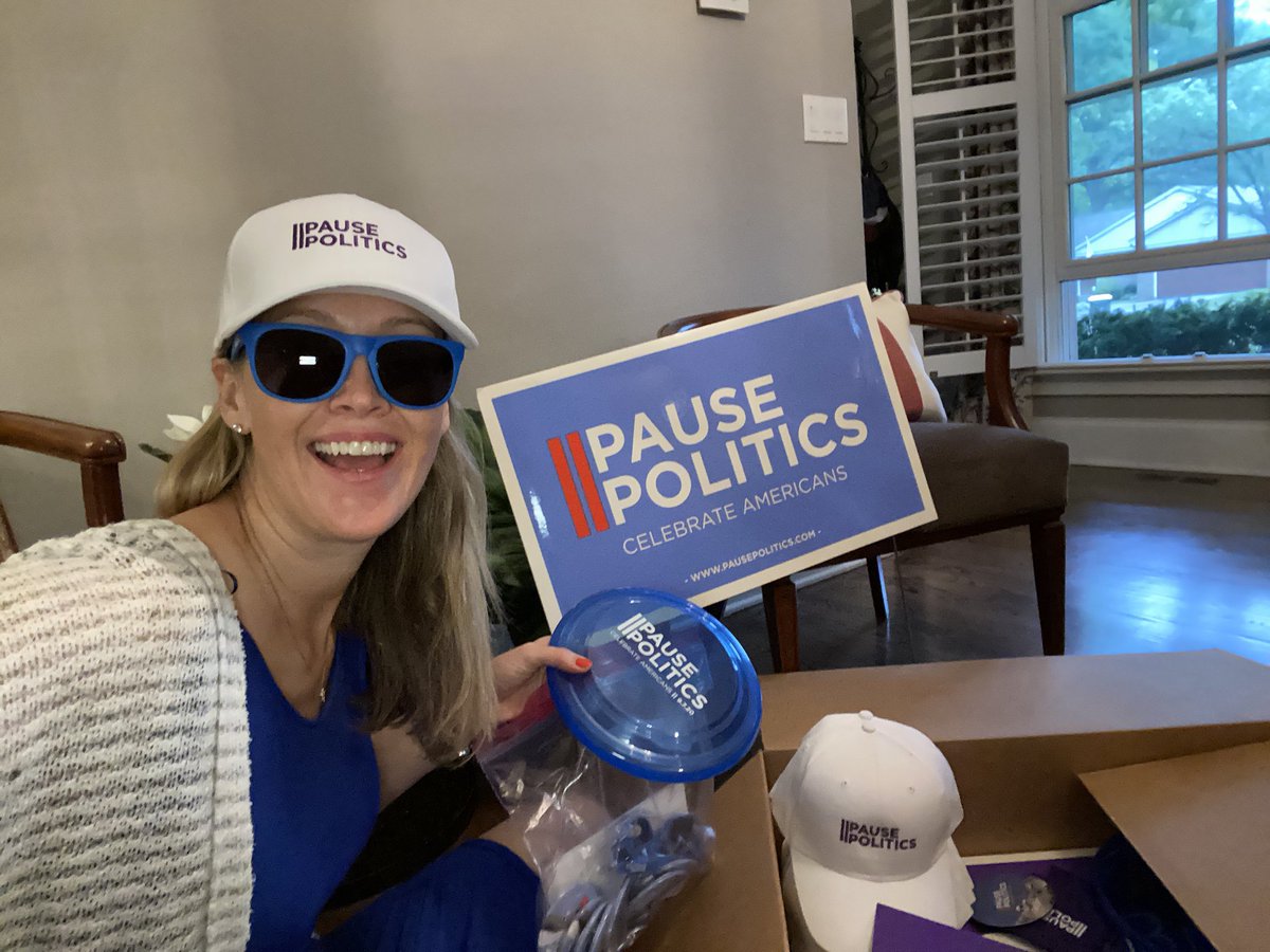 Box o’ goodies to share for Labor Day! #PausePolitics #CelebrateAmericans