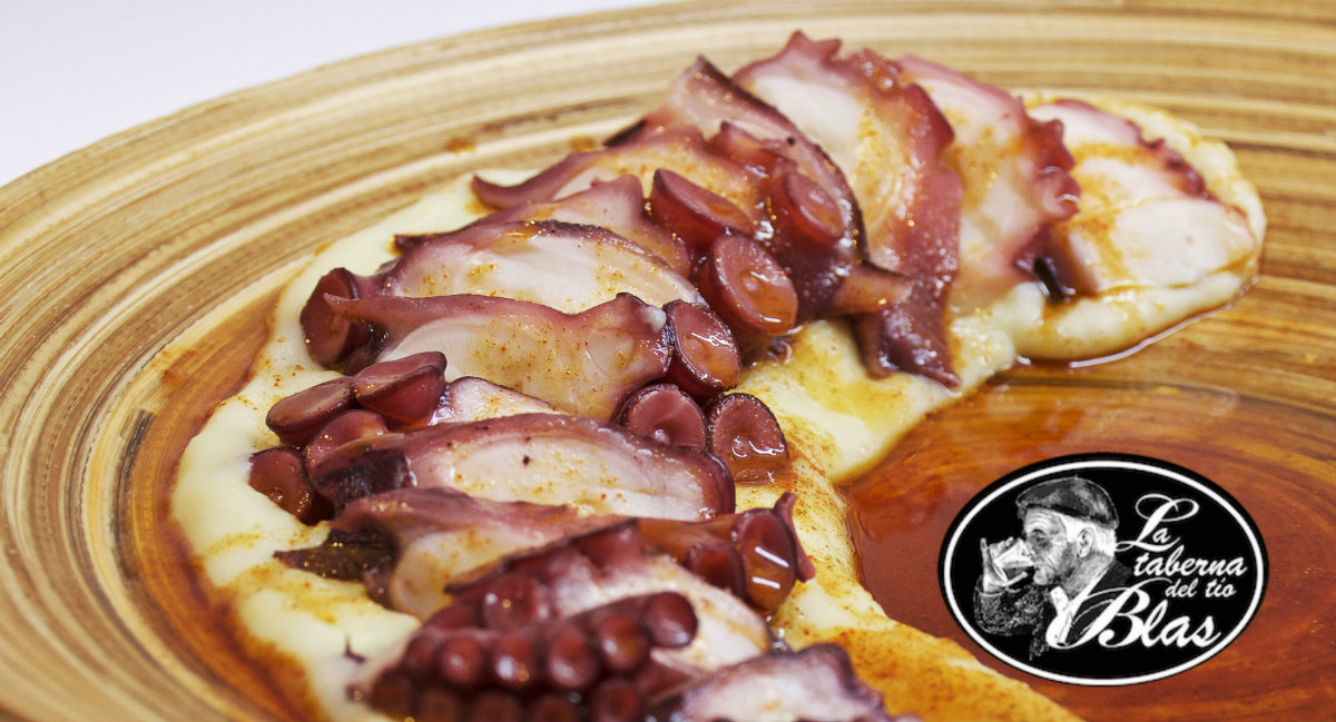En el #TíoBlas al pulpo le damos muuucho... ¡¡cariño!! 
❤️😋👍 

#Logroño #LaLaurel #taberna #tapas #riojas #buenrollo #winelover #CalleLaurel #temerecesunrioja #tienescasaenLogroño