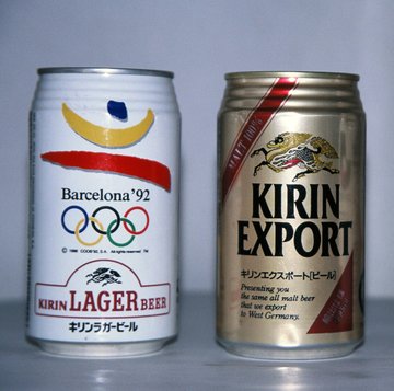 ジュースやビールの空き缶のコレクションの方法は 良いグッズはある 進化への道