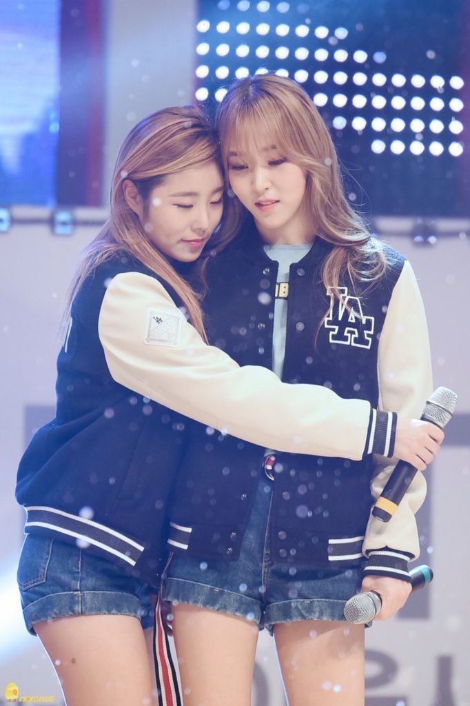 wheebyul - wheein & moonbyul