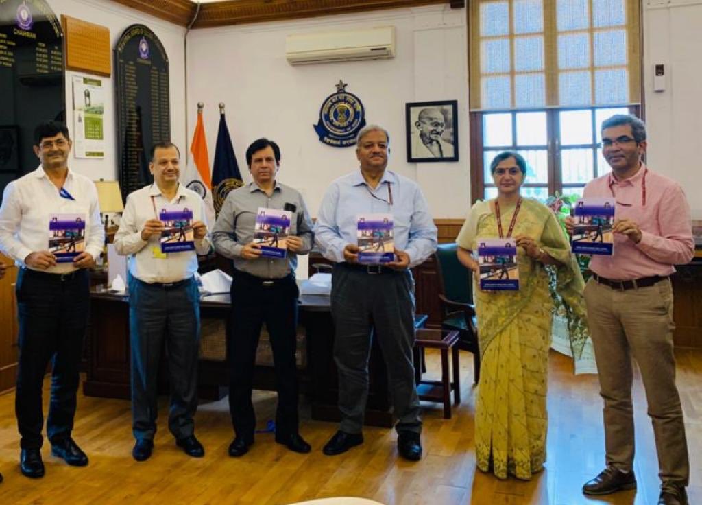 cbic_india's tweet photo. Chairman CBIC and Members of the Board released Indian Customs K9 manual for its field K9 squads and K9 training centre. The manual explains SOPs for selection of pups, training & Veterinary Care.
The e-book would be uploaded on the website of Directorate of Logistics. https://t.co/TX69bMSTp2