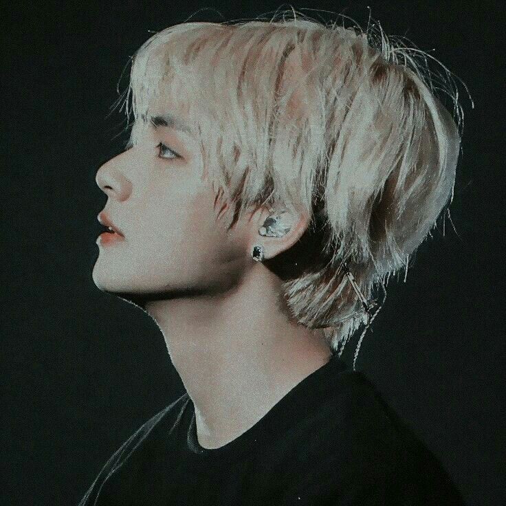 Taehyung's side profile - a needed thread