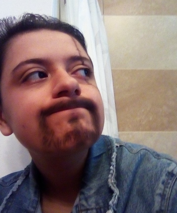 BaffysCove's tweet image. Throwback to my dumbass wanting to be Kurt Frank so badly that I tried doing a costest at 1am 
:D 

#identityv #identityvexplorer