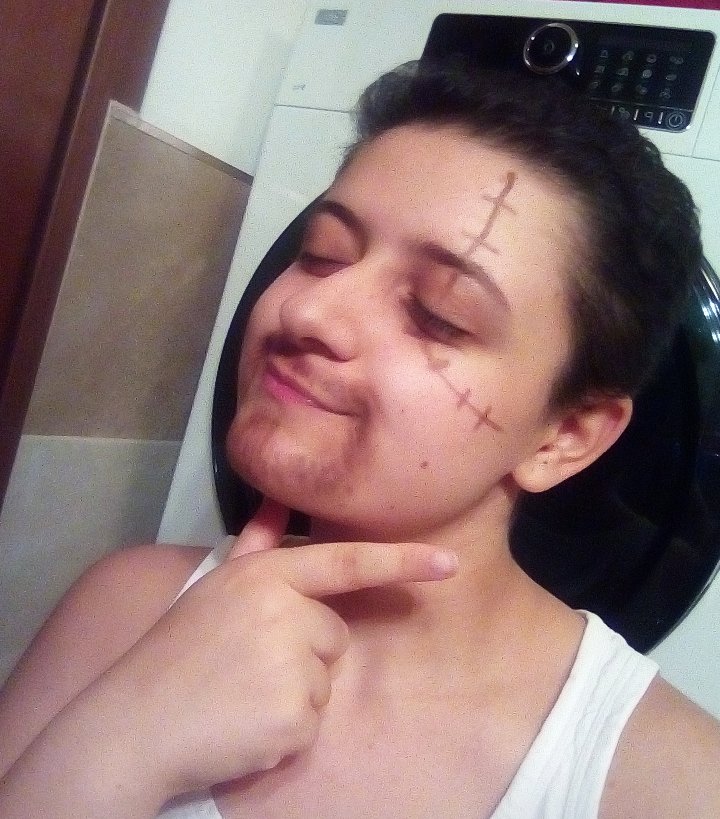 BaffysCove's tweet image. Throwback to my dumbass wanting to be Kurt Frank so badly that I tried doing a costest at 1am 
:D 

#identityv #identityvexplorer