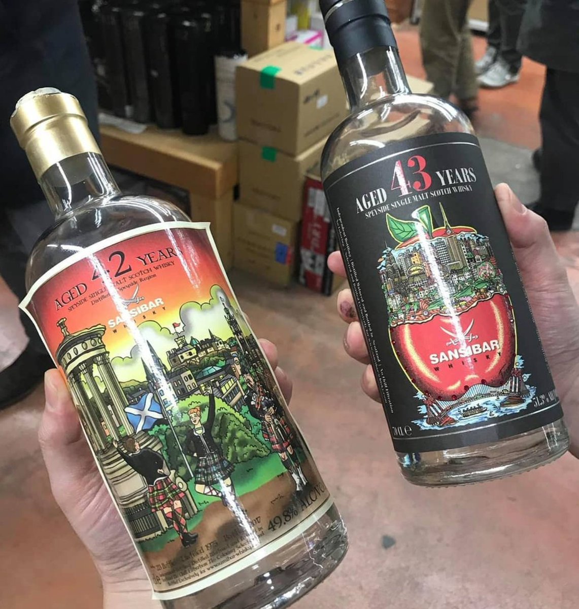 FazzinoPopArt's tweet photo. Which whisky would you choose?
#sansibar #sansibarwhisky #fazzinowhisky #artlabels #fazzinolabels #fazzinoart #fazzino https://t.co/W9JHks55Qe