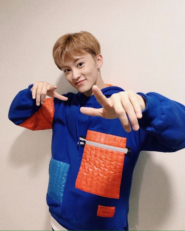 ncitymarklee's tweet photo. Be the first to get my daily messages! ⚡
Sign up by DIRECT MESSAGING ME at 

📱@ncitymarklee

Be there or be square! 

#MARK #NCT #NCT127 https://t.co/iSghtmfX01