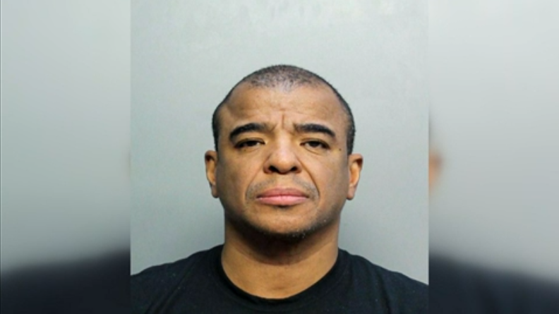 MiamiMundo's tweet photo. Hallan sin vida al famoso DJ Erick Morillo, tras ser acusado de asalto sexual #DJErickMorillo https://t.co/SO28aVXkzB https://t.co/l8SqJs9aTJ