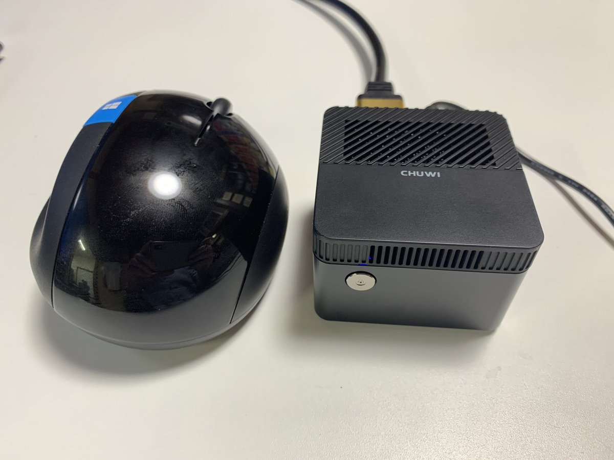 yasuhiks's tweet image. マウスより小さい？Windows PC...#chuwi #larkbox