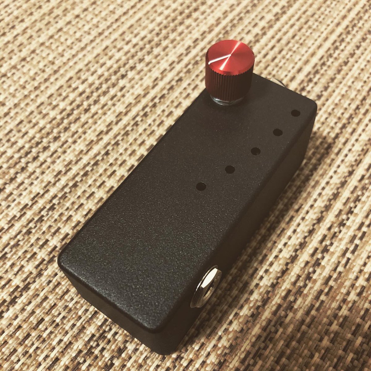 haggy_downhome's tweet photo. my new gear...
今日はギター弾けないので、詳細は後日😃
#leecustomamplifier
#12ax7bb https://t.co/DM5QMmFrLs