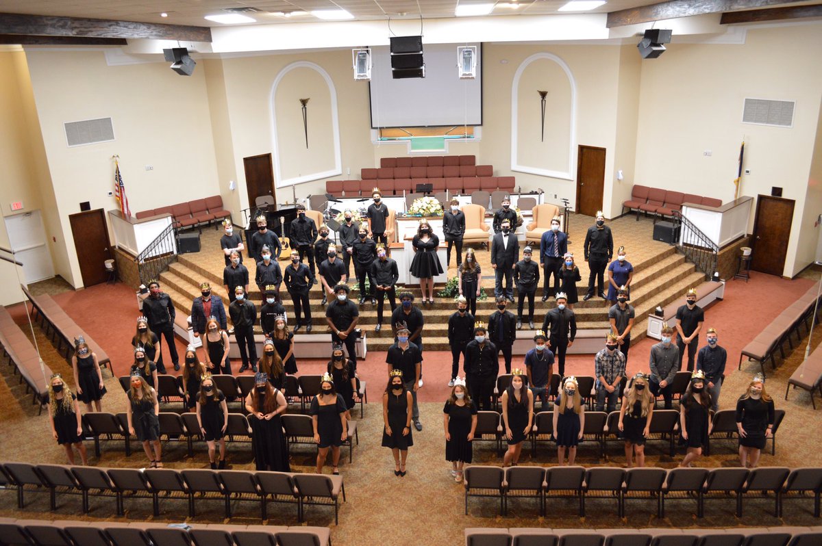 SCAhighschool's tweet image. Still celebrating our seniors! #classof2021 #seniorsrule