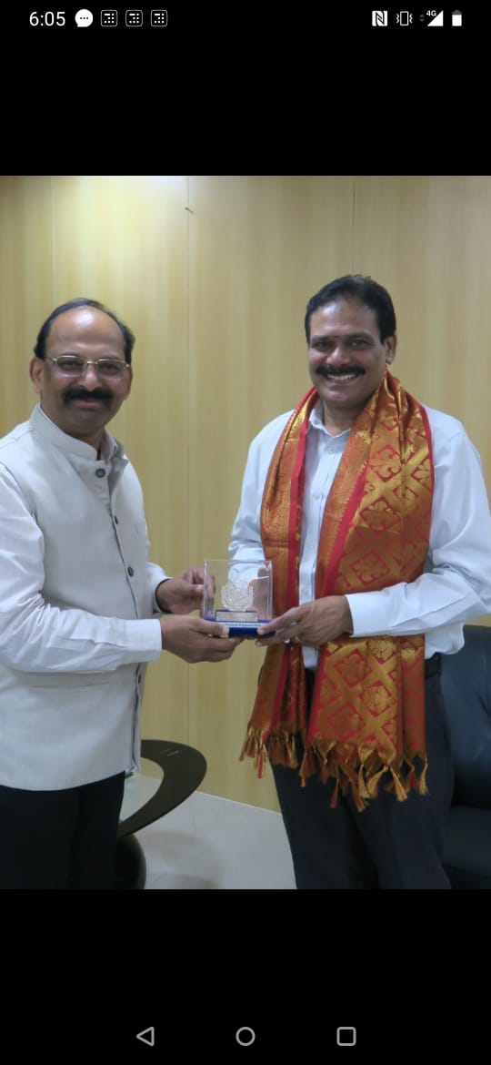 DrArjasreekanth's tweet photo. Had detailed discussion with CGMs of @NABARDOnline for their partnership for our #Skillcolleges. They are pleasured to Associate with us. 
@AP_Skill @MekapatiGoutham https://t.co/HUAxk08gB1