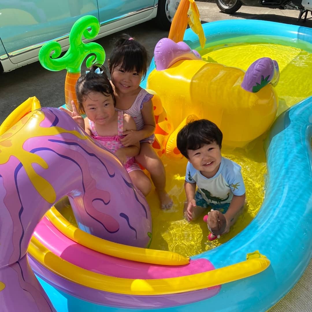 NatsukiIchikawa's tweet photo. おうちプールと花火しました✨
暑さもだいぶ落ち着いてきて、日が落ちるのも早くなってきましたね😊

今年のプールと花火はこれでおしまいかなー？

✅今より収入を増やしたい方💰
✅オンライン完結で働きたい方🌐

まずはお気軽にDM下さい📩

Instagramも見てね👀
https://t.co/BOQQrdqnnt

#プール https://t.co/bnUxYb5MJz