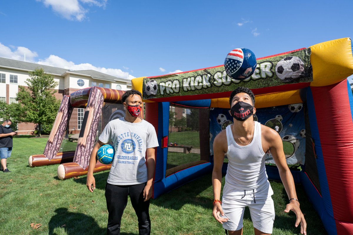 DominicanOburg's tweet photo. Students enjoyed a fun and safe "Go Gold Day" on the quad Tuesday.  The #GoldTogether movement supports childhood cancer research, prevention, and services.  #dostuffDC #ChargerPride https://t.co/CtxdDukzGA