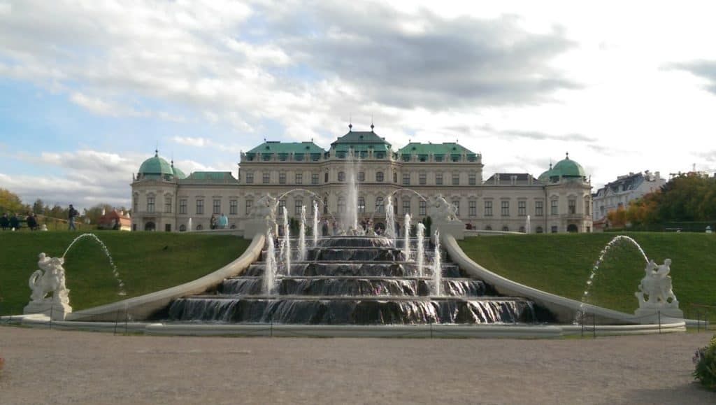TheBLPblog's tweet photo. Planning an adventure to Austria’s capital city of Vienna can be overwhelming! But to help, Darcee wrote a guide of What to Do & Where to Stay. So sit back & discover The Magic of Vienna! #ViennaNow #ViennaGoForIt #DoStepInn https://t.co/aGMoRWpcL8 https://t.co/P3or08UQIH