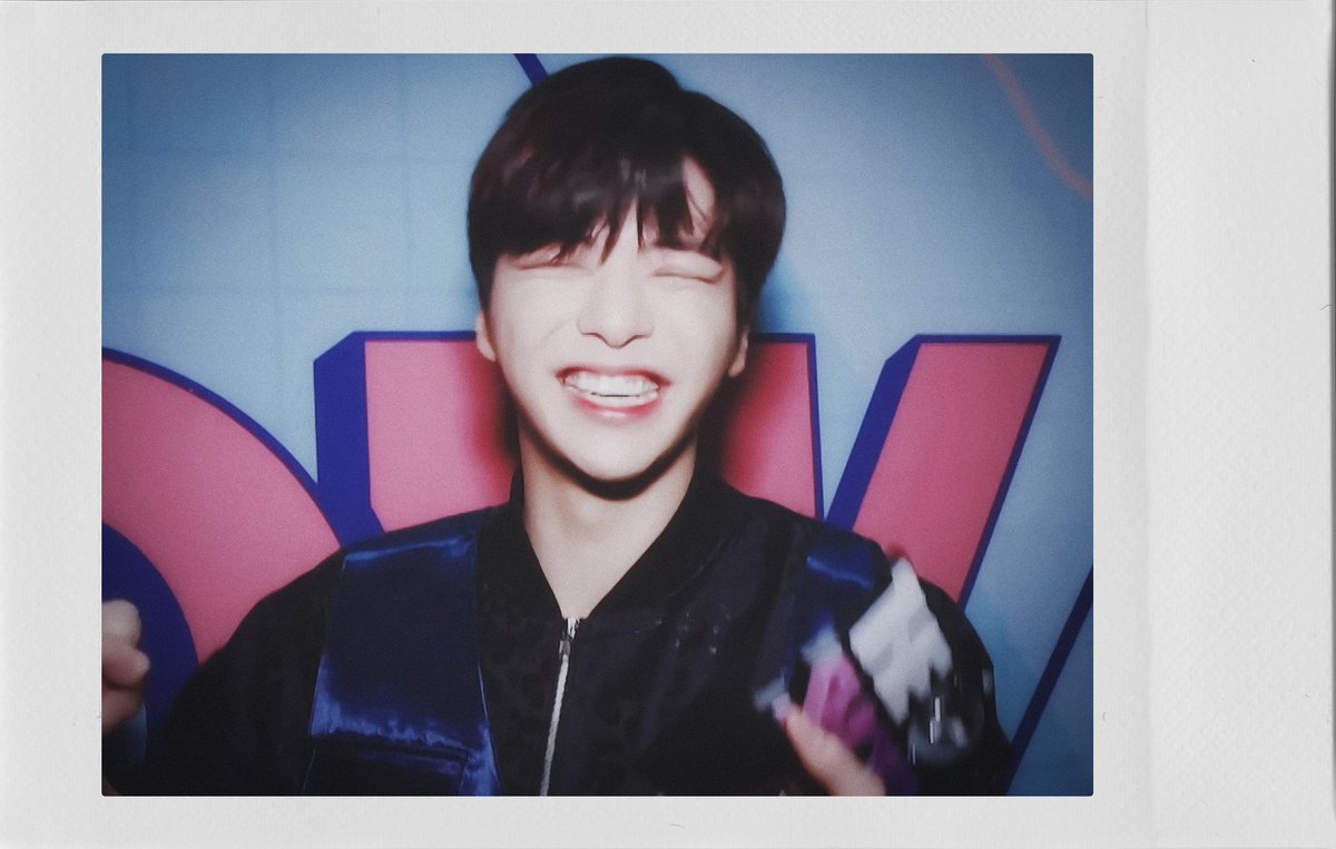Salt___Y's tweet photo. I hope you smile.✨📸
#강다니엘 #KangDaniel https://t.co/OoydxXH6yw