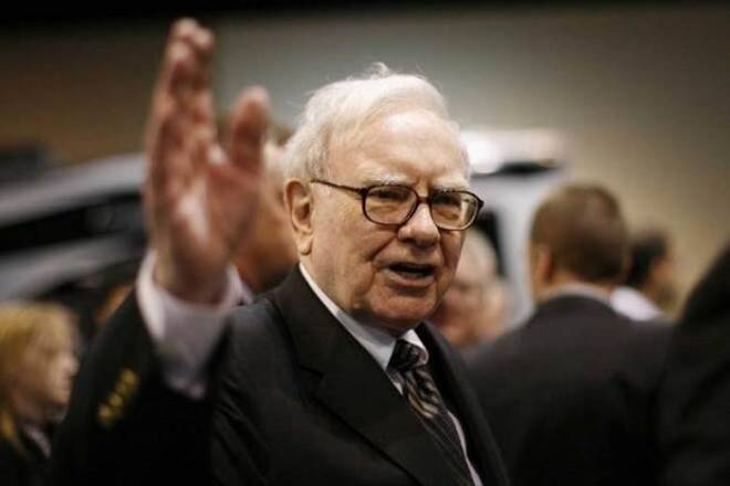 TradingCollege's tweet image. The surprisingly frugal life of Warren Buffett! 🤨 ⏬ (aside from the private jet 🛩😉)
bit.ly/31p0Ih2

via @The Financial Express 
#financialfreedom #daytrading #learntotradeonline