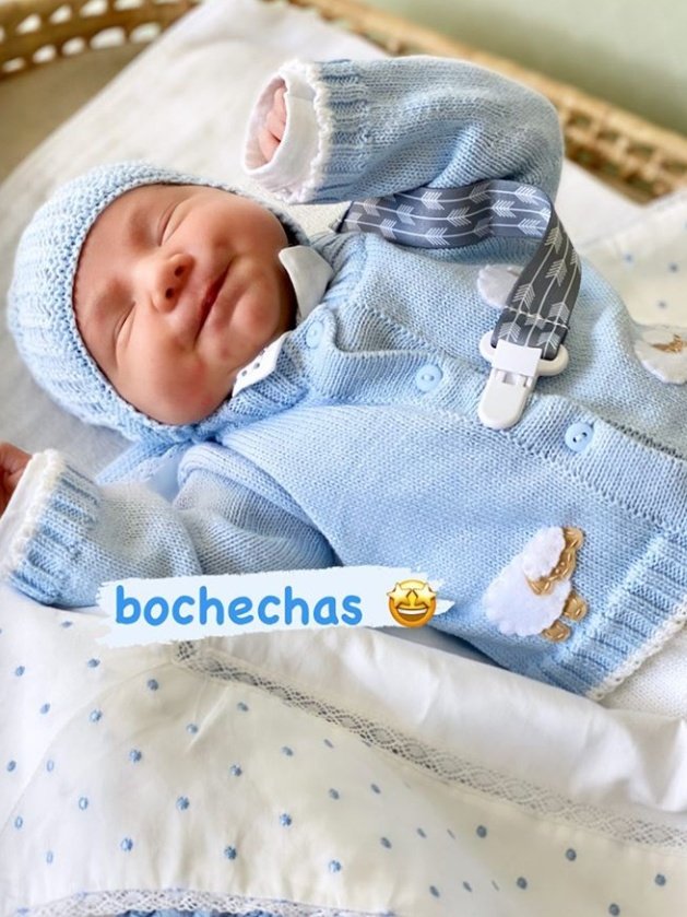 bebescrf's tweet photo. o tonton é um bonequinho meu deus ����🥰🥰🥰🥰 https://t.co/0hIsHqEVrh