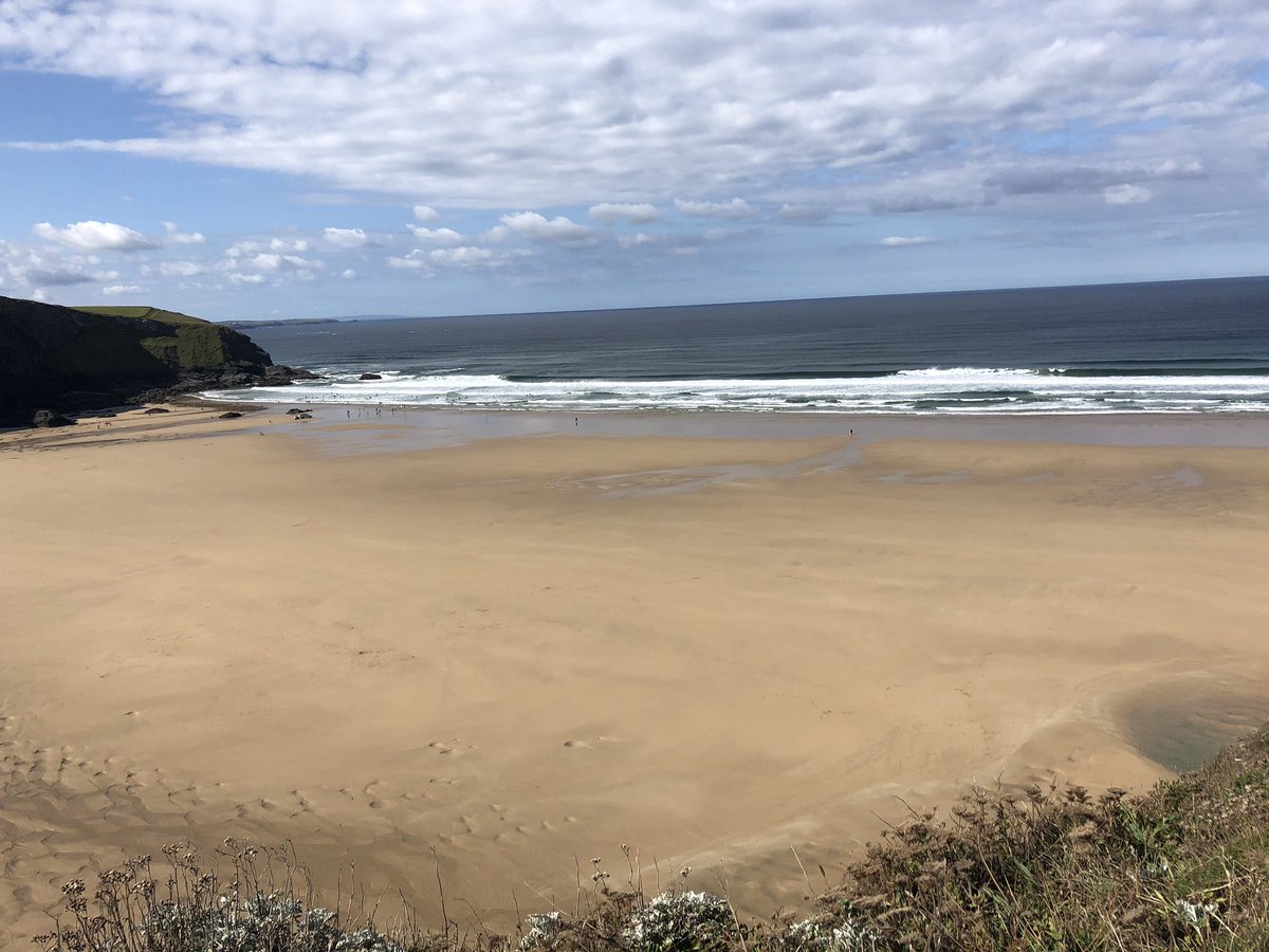 FreyaPearson2's tweet image. This time last year I was running up these hills training for a marathon, nice to take it easy this time. This last year has been a marathon in other ways...DCD, great new colleagues....then Covid and losing people we love 💔 #restandreflect