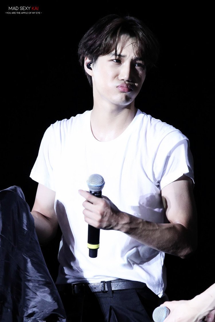 mitchen45417959's tweet photo. kai we love you and support you always and forever💪💙
please don't spread hatred towards to him 🙏🥺
#weareone  
#SMPROTECKAI
#WeAreOneWithKAI https://t.co/5QRh4qbljM