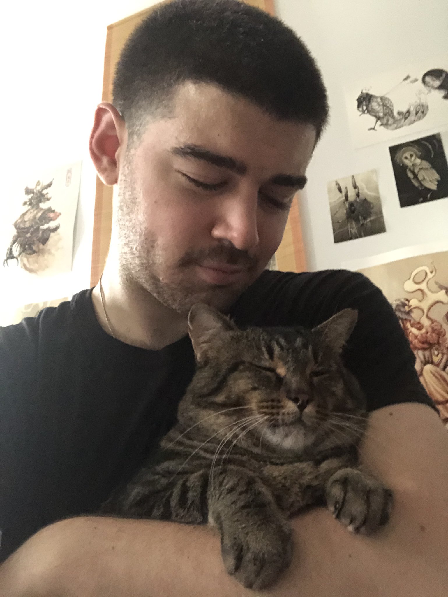 Eg75xJ4XYAED9_v.jpg:large