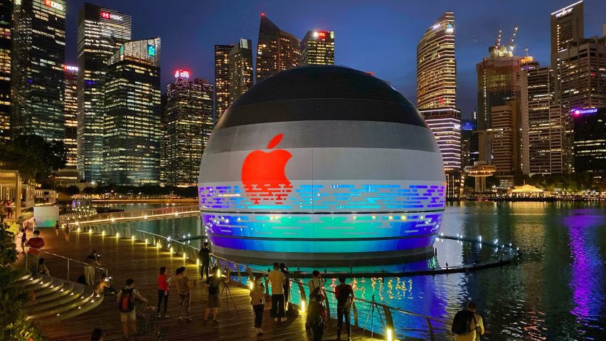 1st spherical #AppleStore on water in #Singapore                insideretail.asia/2020/08/31/app…