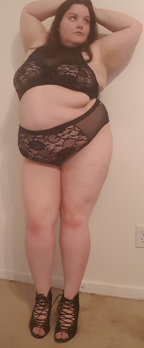 Got this FREE lingerie from @erusielSRe and let me just say that I am in love with it 😍 super cute and<a class="tags" target="_blank" title="On Twitter" href="/?out=eyJ0eXAiOiJKV1QiLCJhbGciOiJIUzUxMiJ9.eyJpYXQiOjE3MjUxNTAwMjksImlzcyI6InR3cG9ybnN0YXJzLmNvbSIsIm5iZiI6MTcyNTE1MDAyOSwiZXhwIjoxNzU2Njg2MDI5LCJyZWRpcmVjdF91cmwiOiJodHRwczovL3R3aXR0ZXIuY29tL2VydXNpZWxTUmUifQ.7EZFhq3Hb1l8iYQicL6ANJ9HsNa03BadBl7RUcRMX0BD2aky3EsjlS_EHpLRAgXXr5mxWIQyhsuegnmxWpt9qg">@erusielSRe</a><a href="/tag/manyvids"class="tags"><span>#manyvids</span></a>