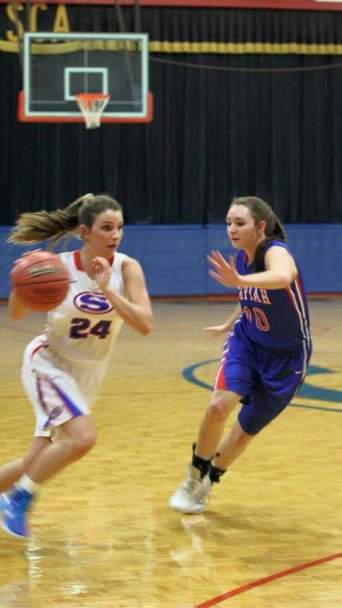 CopiahWBB's tweet image. A big HAPPY BIRTHDAY shoutout to 2015 graduate, former Lady Colonel, and current Assistant Coach, @K_Carpenter10! 

We are so grateful you decided to come back home and be apart of our program. We hope you’ve had a fantastic day!