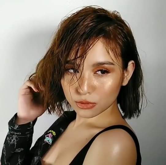 KylineFanderz's tweet photo. Happy Birthday our Queen Kyline Alcantara💛

#KYLINE18YearsNangCute 

@2002kyline https://t.co/ISQScQ5xTi