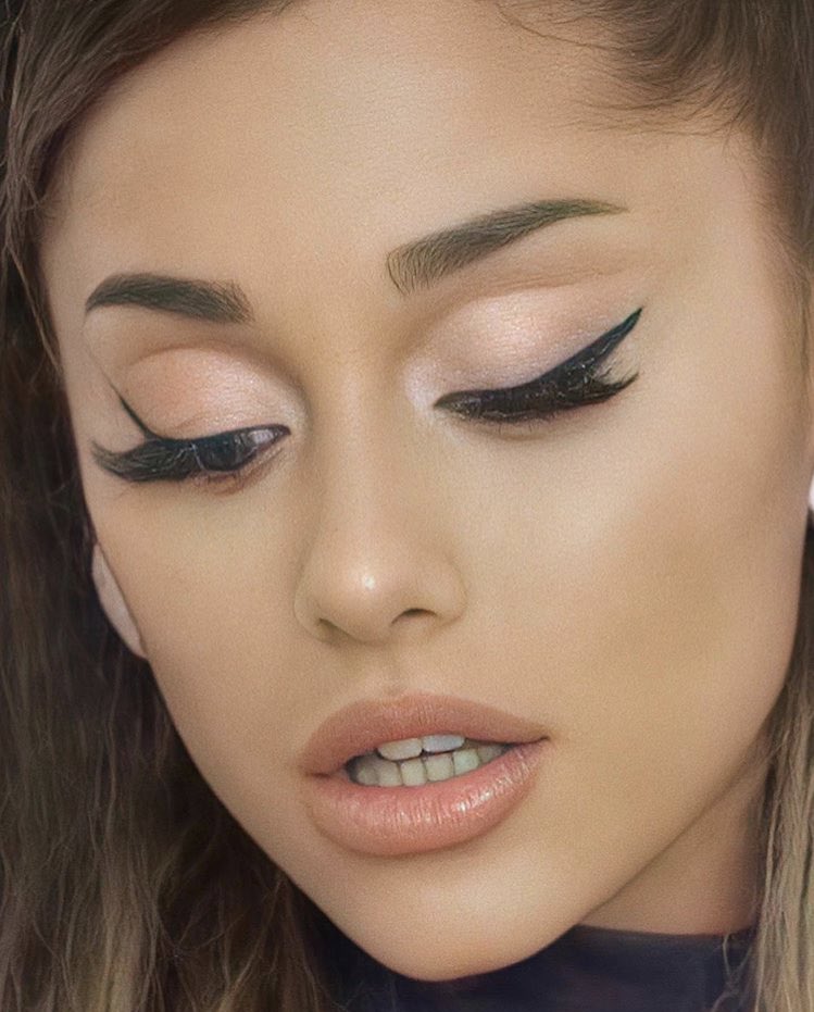 look. at. the. MATERIAL !