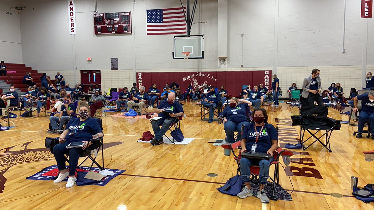 A wonderfully social-distanced convocation! #gcgiants #onceagander #baytownlee