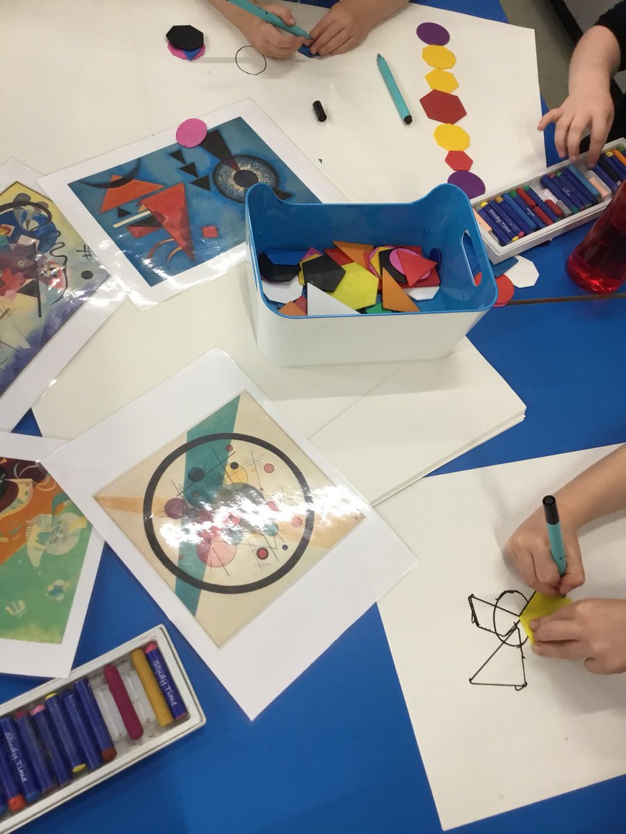 KirklistonPS's tweet photo. We love playing with shapes in Primary 1! 🛑⬛️🔵🔶We have had lots of fun making shape monsters and creating artwork in the style of Kandinsky!👨‍🎨🎨 #kpsp1 https://t.co/0bBUMWnMXP