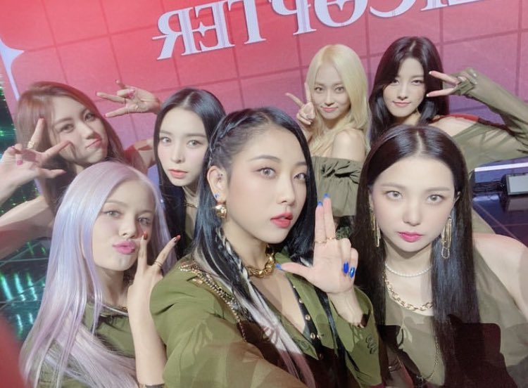 monkeygallery's tweet image. → 02.09.20 | OMG 2,3M views in 7 hours, you guys are doing well keep going🤍🤍
#Seungyeon #CLC     #장승연