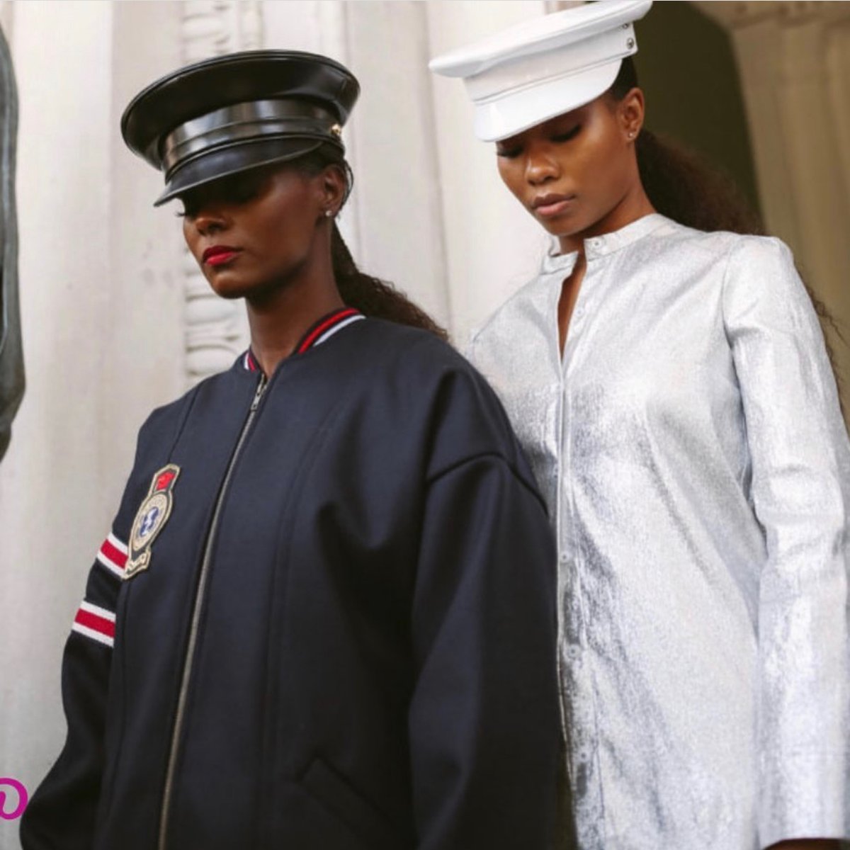 VIPLuxuryBrands's tweet image. Strutting into September like😎 #WCW | ⁠
Cc: Essence Fashion House⁠
⁠
Hair: @vipluxsalon Team ⁠
Models: Tag⁠
⁠
#modelenergy #editorial #armyhat #fashion #beauty #essencefashionhouse #essencefestival #essence19 #vipluxuryhair #modelshots #photography #festival