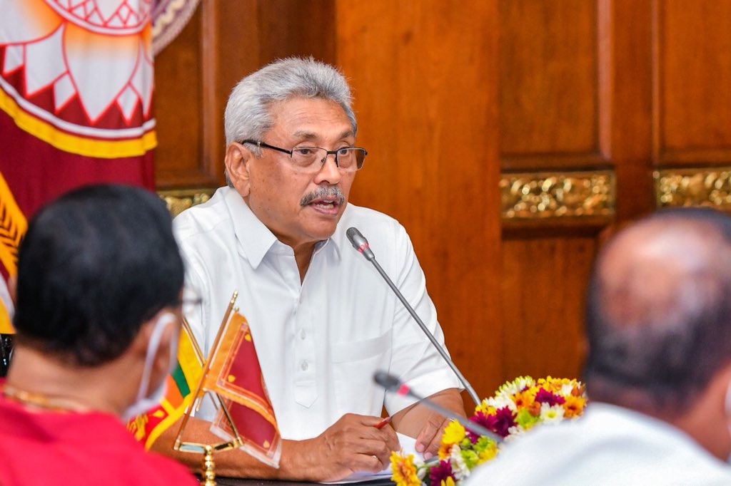 GotabayaR's tweet photo. අද (02) පැවති ඉඩම් කළමනාකරණ කටයුතු, රාජ්‍ය ව්‍යාපාර ඉඩම් හා දේපළ සංවර්ධන රාජ්‍ය අමාත්‍යාංශය සමඟ හමුවේදී පහත කරුණු  විමසන ලදී.

-ඉඩම් ප්‍රතිපත්තිය සංශෝධනයට
-ඉඩම් සංවර්ධනයෙන් පසු වෙනත් පාර්ශ්වයන්ට පැවරීමට බැහැ
-ප්‍රයෝජනයට නොගත් LRC ඉඩම් සංවර්ධනට පියවර
-තරුණ ව්‍යවසායකයන්ට ඉඩම් 
#LKA https://t.co/Gz2qOr5TzS