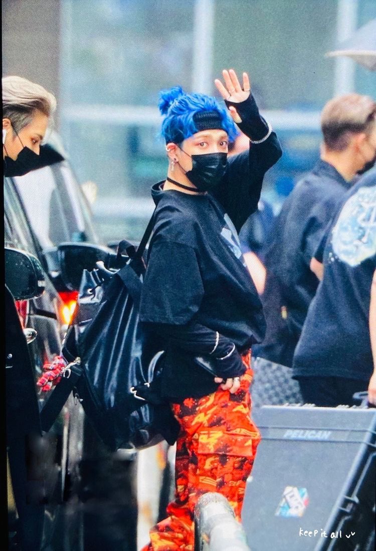 hongjoong being a fashion icon; a thread
