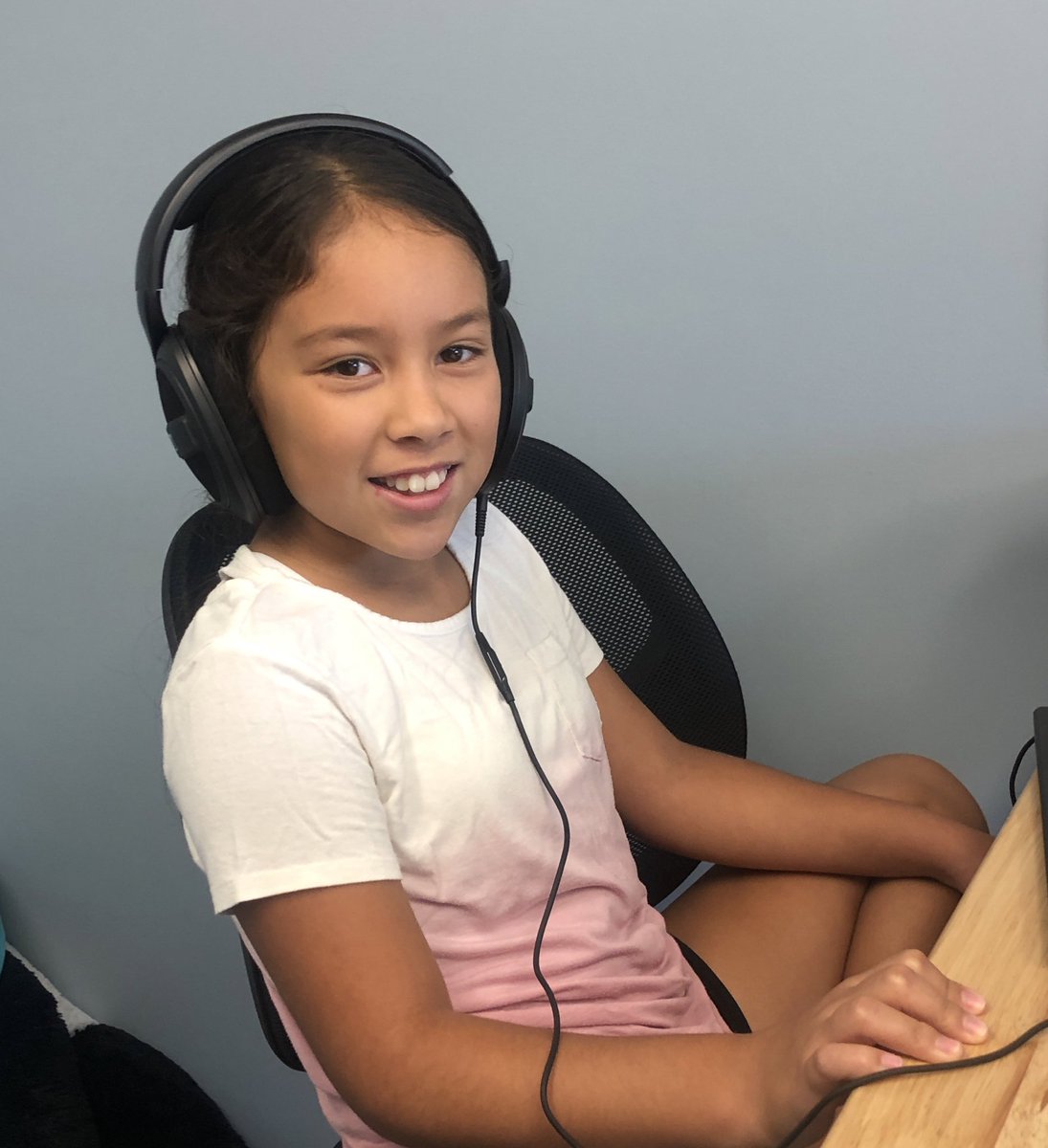 Lucretia Anton💕 tweet media