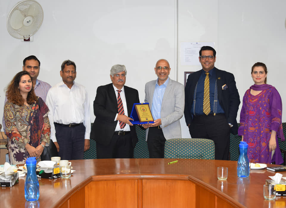 abbasi_iam's tweet photo. @abbasi_iam is honoured to bring in an initiative in the academic and entrepreneurial ecosystem. Recently he attended a meeting between the @NIC_Pakistan and CUST for the integration of Entrepreneurship course.

#ParvezAbbasi #Mentor #ConnectingPeople #Entrepreneur https://t.co/bzAC1Phced