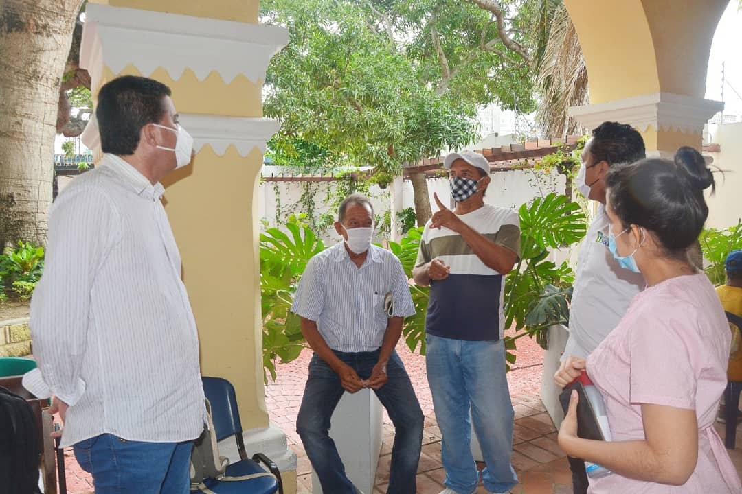rodolfo_ucros's tweet photo. #SoledadCompetitiva | Acompañé la jornada de entrega de kits de siembra a los campesinos de Soledad. Son 57 familias beneficiadas dentro del programa que apoya la Unidad de Asistencia Técnica Agropecuaria, Umata. Este programa lo lidera la Gobernación del Atlántico. https://t.co/KPruGiC1yk