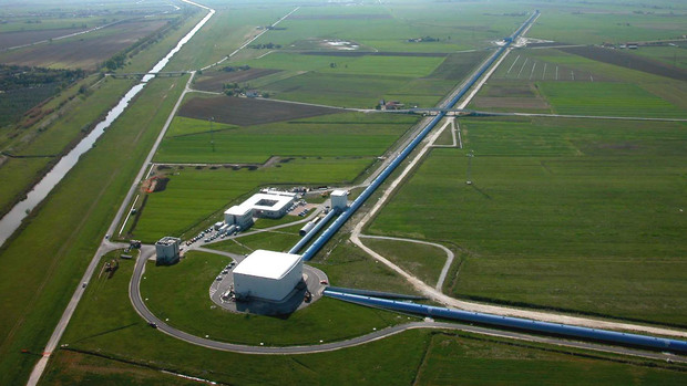 What is  @LIGO? It stands for the Laser Interferometer Gravitational-wave Observatory. It aims to provide a new way of detecting events in our universe through something called interferometry, which uses interference to detect very very tiny changes. (2/5)