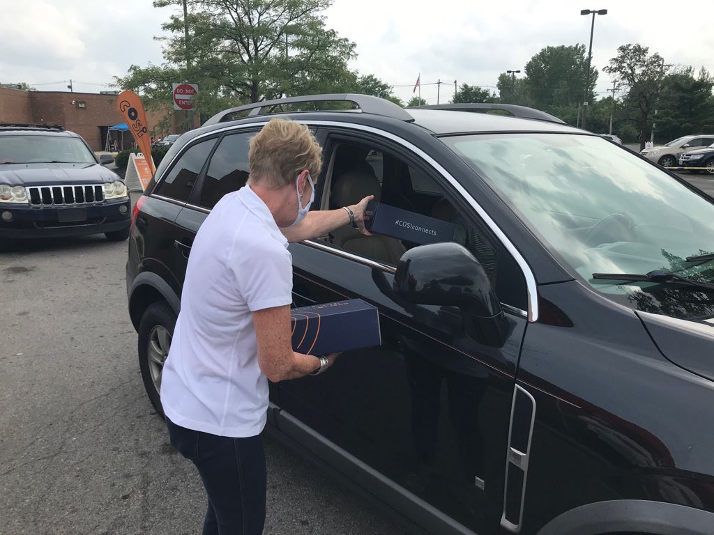 H2Ohio's tweet image. Collaborating with @COSI! Learning Lunchboxes including @H2Ohio #STEM activities. @OhioDeptofAg Director @OhioDorothy helped hand them out to kids. A fun way to learn about water quality!