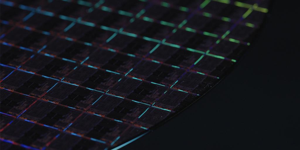 intel's tweet image. Made for you to do something wonderful. Say hello to the new 11th Gen #IntelCore processors with Iris Xe graphics. intel.ly/32Pd41F