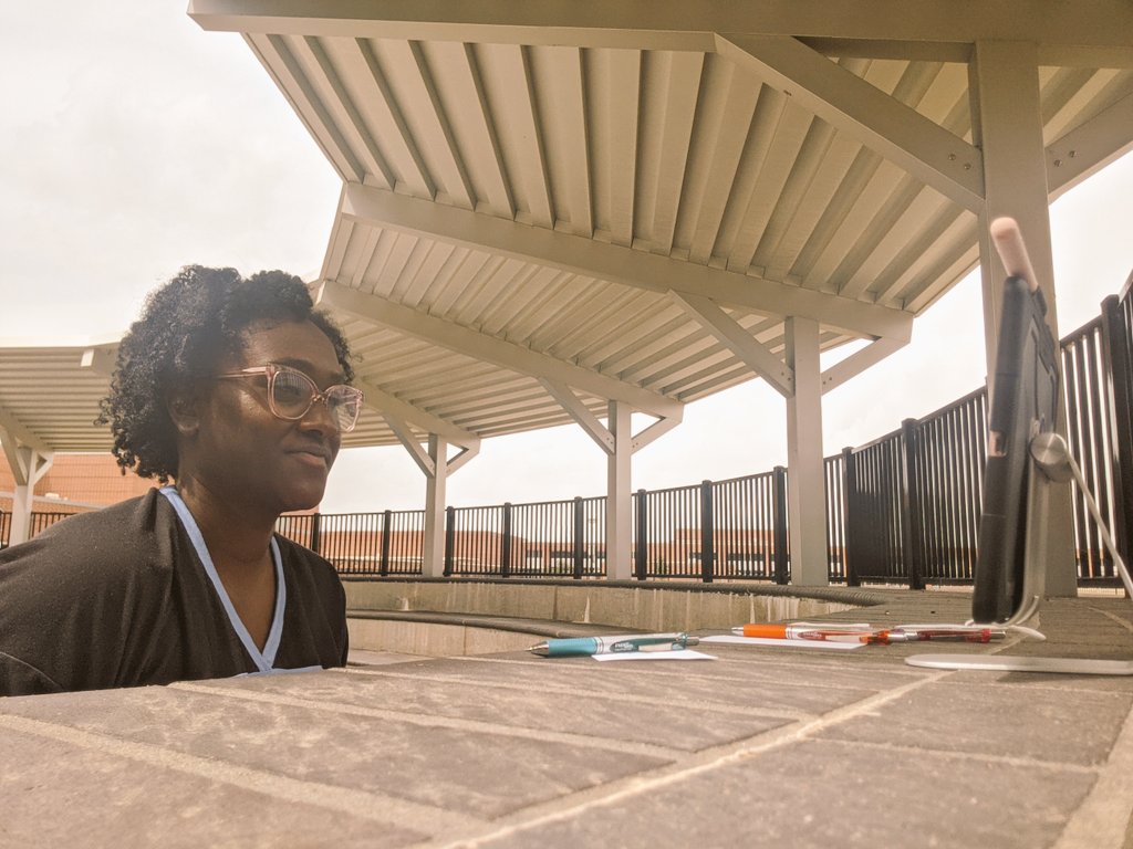 Lindsay Bui tweet media