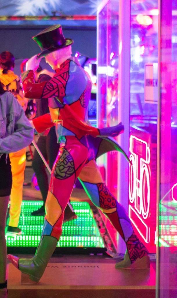 AyoTheOG__'s tweet image. Joseph no do pass this one, with his coat of many colors 😍😍. Join #JWStridingManChallenge

If you win, remember me and put me in your traveling bag to Scotland o! #KeepWalking