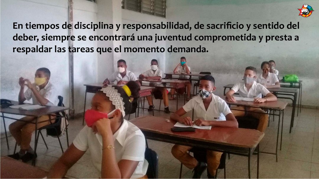 NislayMolina's tweet photo. Segundo día del reinicio del curso escolar, con disciplina y cumpliendo todas las medidas higienicas para el cuidado de nuestros niños, adolescentes y #JóvenesDeIzquierda #Cuba #DeLasAulasALasCasas https://t.co/u4fJUjCWzs